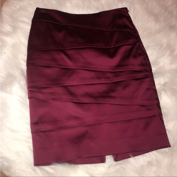 Skirt - Picture 1 of 3